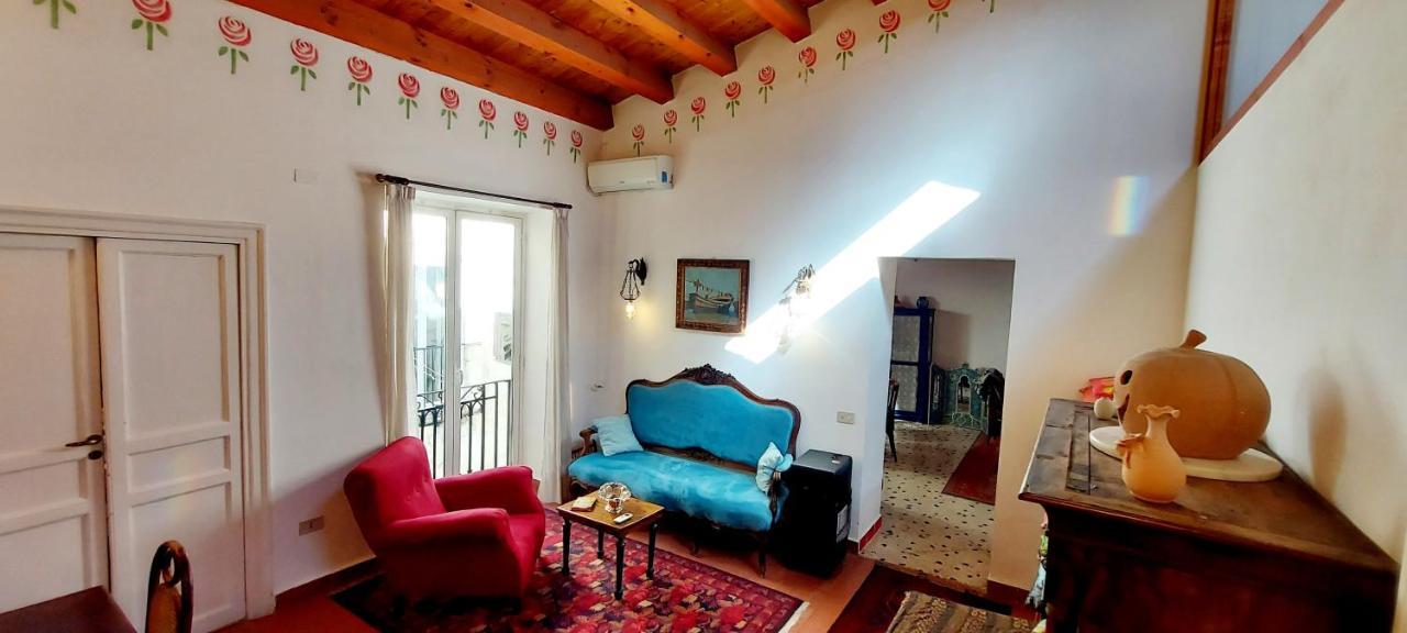 Vucciria'S Holiday Home ปาแลร์โม ภายนอก รูปภาพ